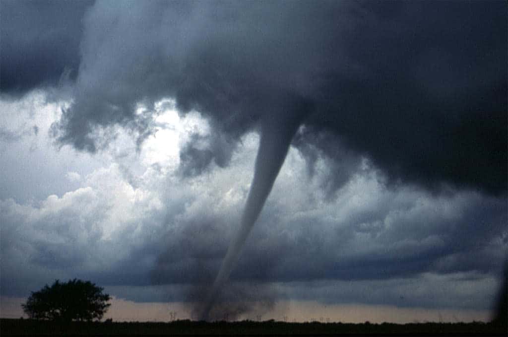 How to Prepare Your Home for a Tornado 1 How to Prepare Your Home for a Tornado 1